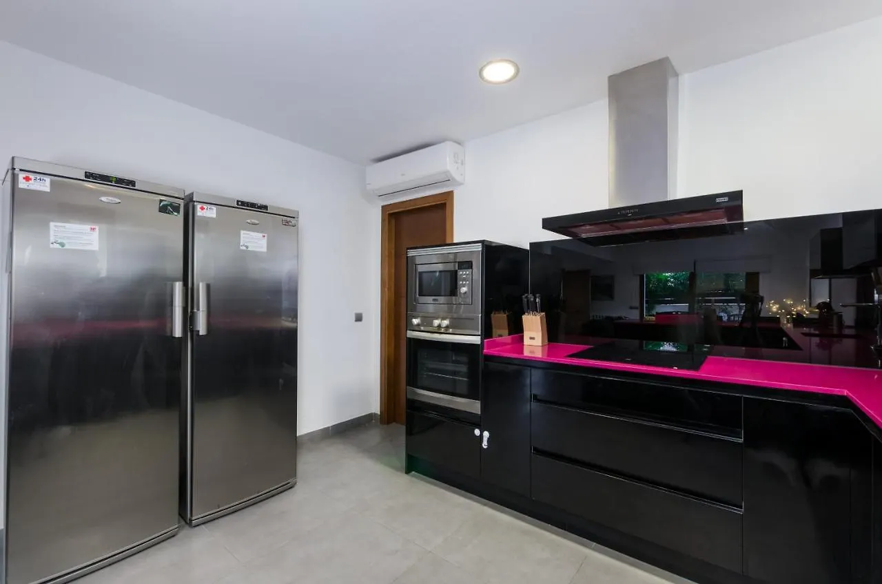 Yourhouse Es Cardinal Can Picafort  Španělsko